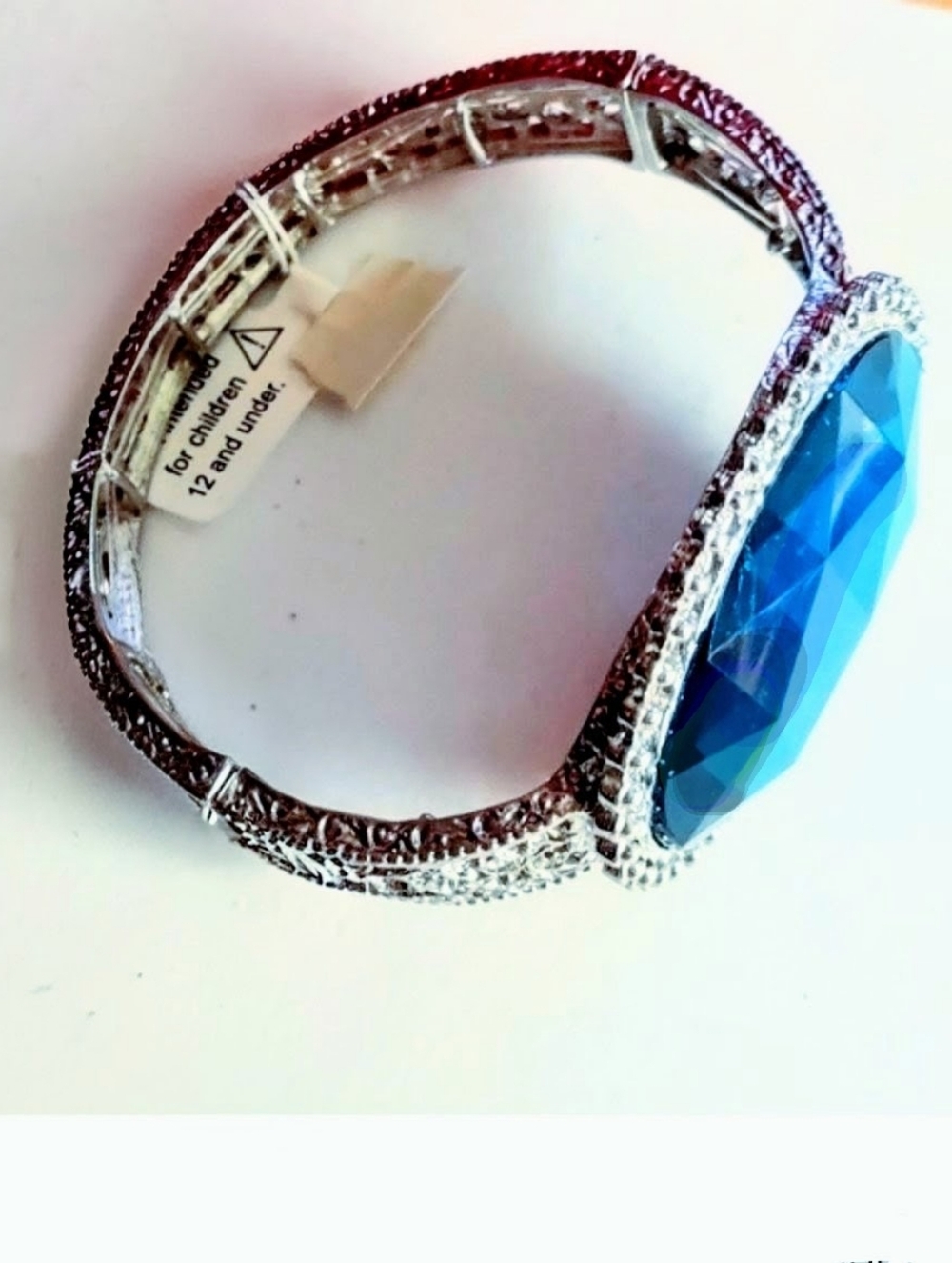 1928 Turquoise Blue Rhinestone Filigree Bangle - Picture 12 of 12